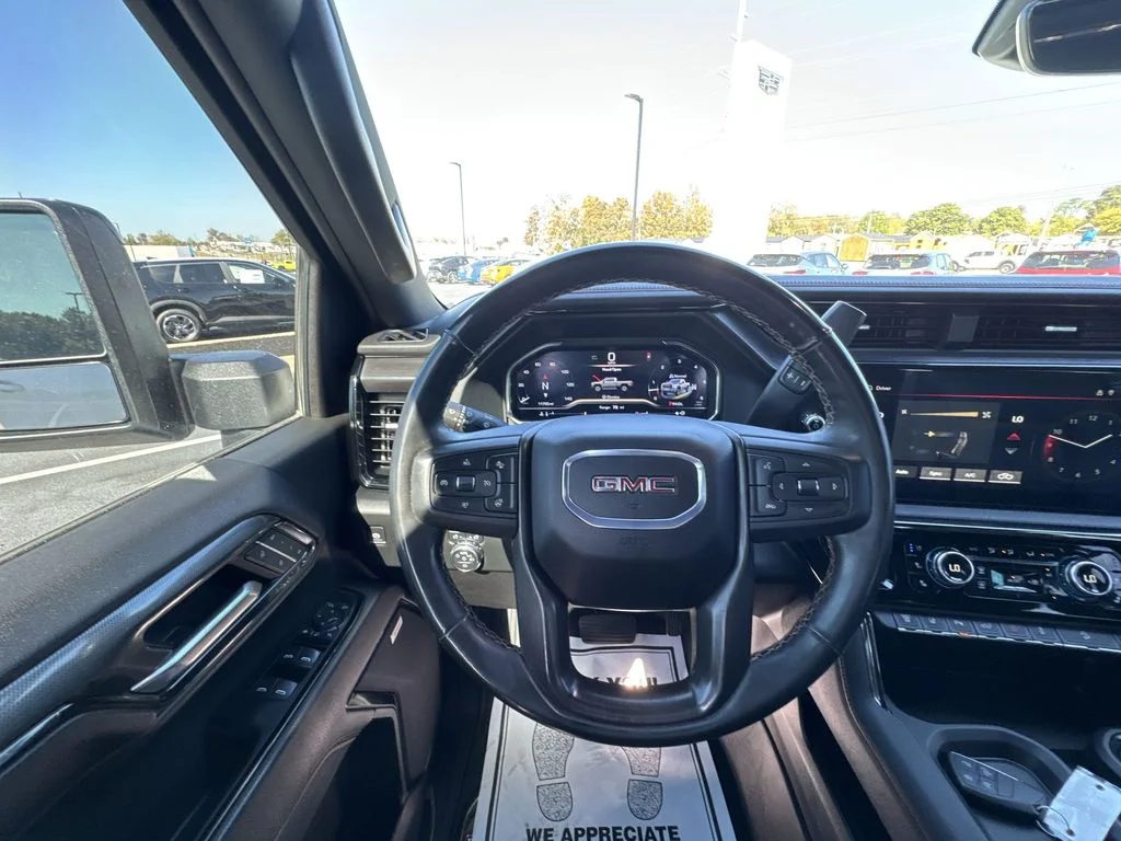Used 2024 White GMC AT4 image 14