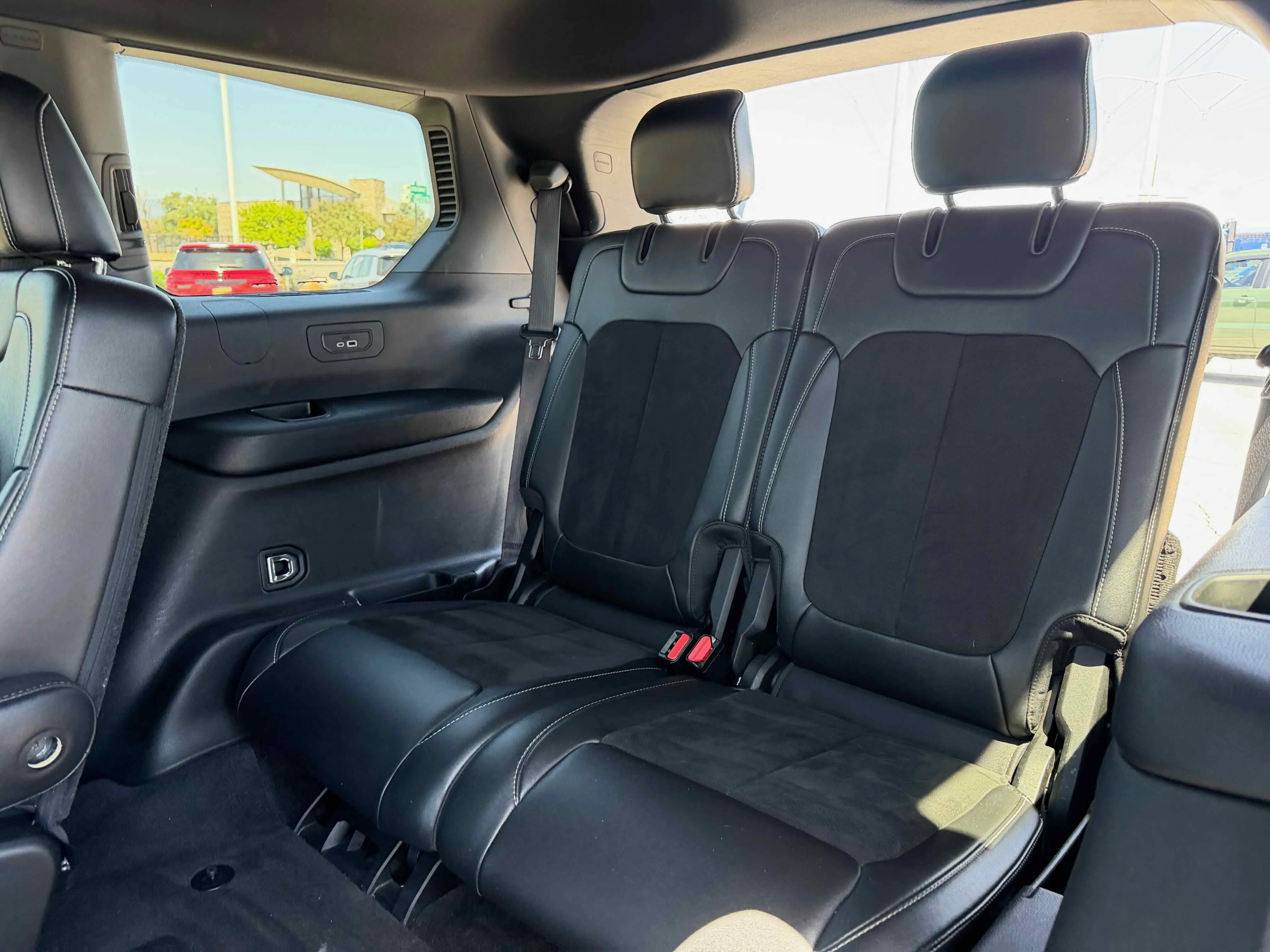 Used 2021 Baltic Gray Metallic Clearcoat Jeep Altitude image 31