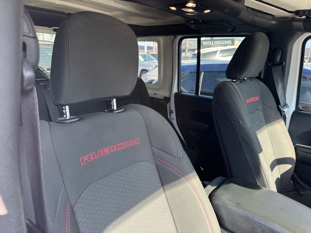 Used 2022 White Jeep Unlimited Rubicon image 4