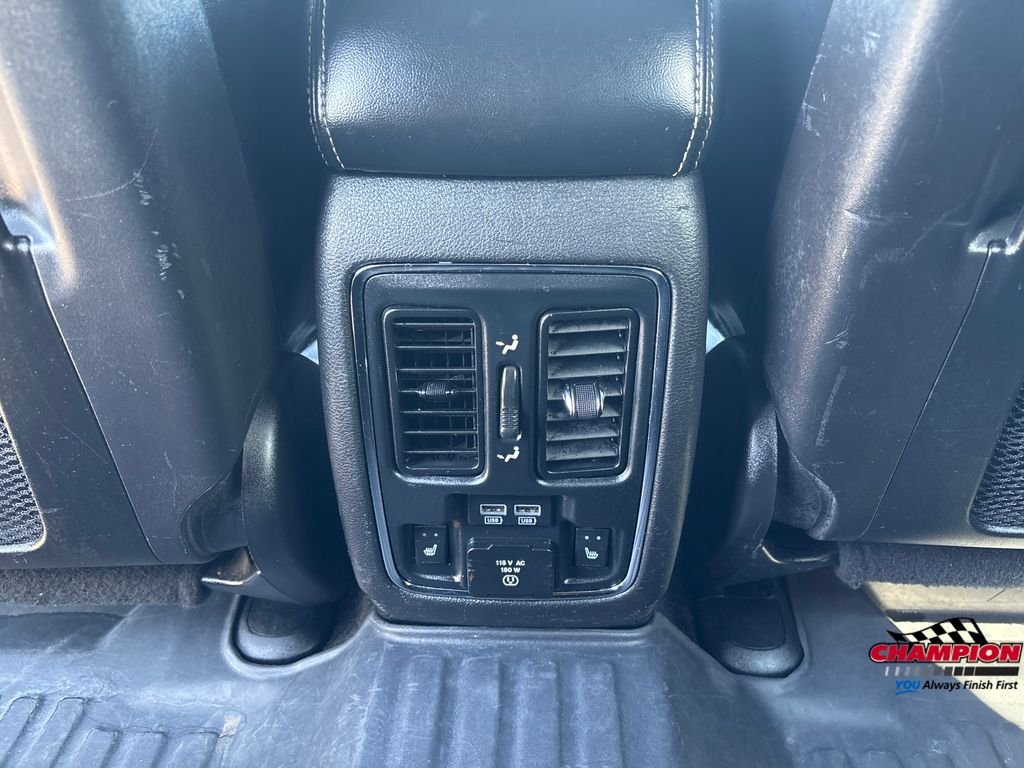 Used 2015 Black Jeep Limited image 25