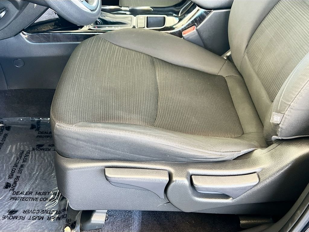 Used 2014 Ebony Black Kia LX image 17