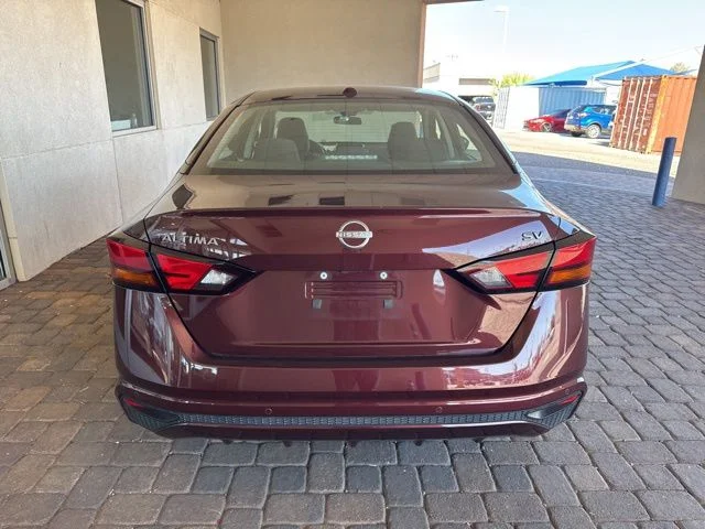 Certified Used 2024 Garnet Pearl Me Nissan 2.5 SV image 3