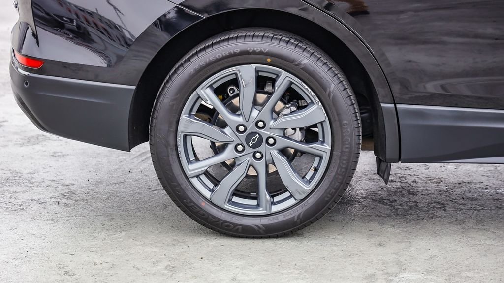 Used 2022 Black Metallic Chevrolet RS image 12