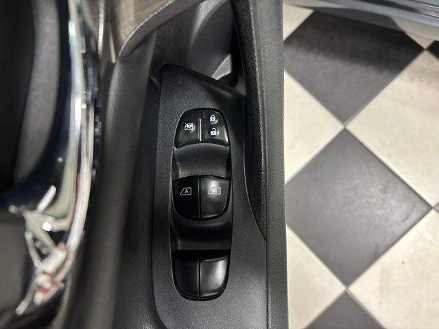 Used 2014 Blue Nissan 2.5 SL image 11