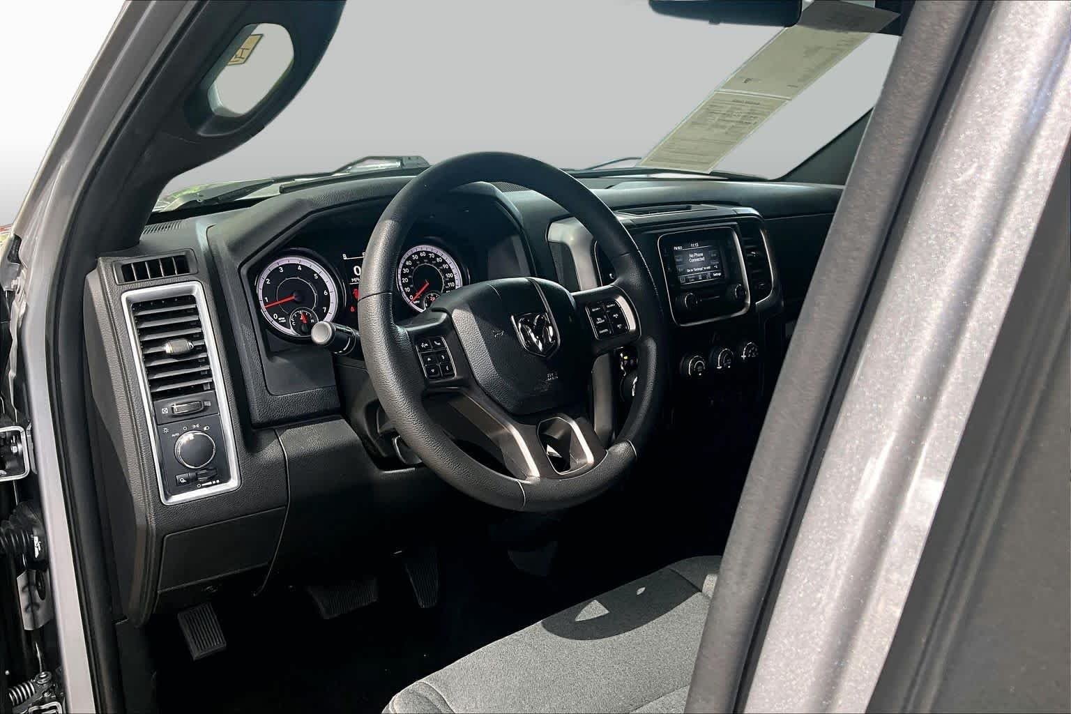 Used 2024 Billet Silver Metallic Clearcoat Ram Warlock image 17