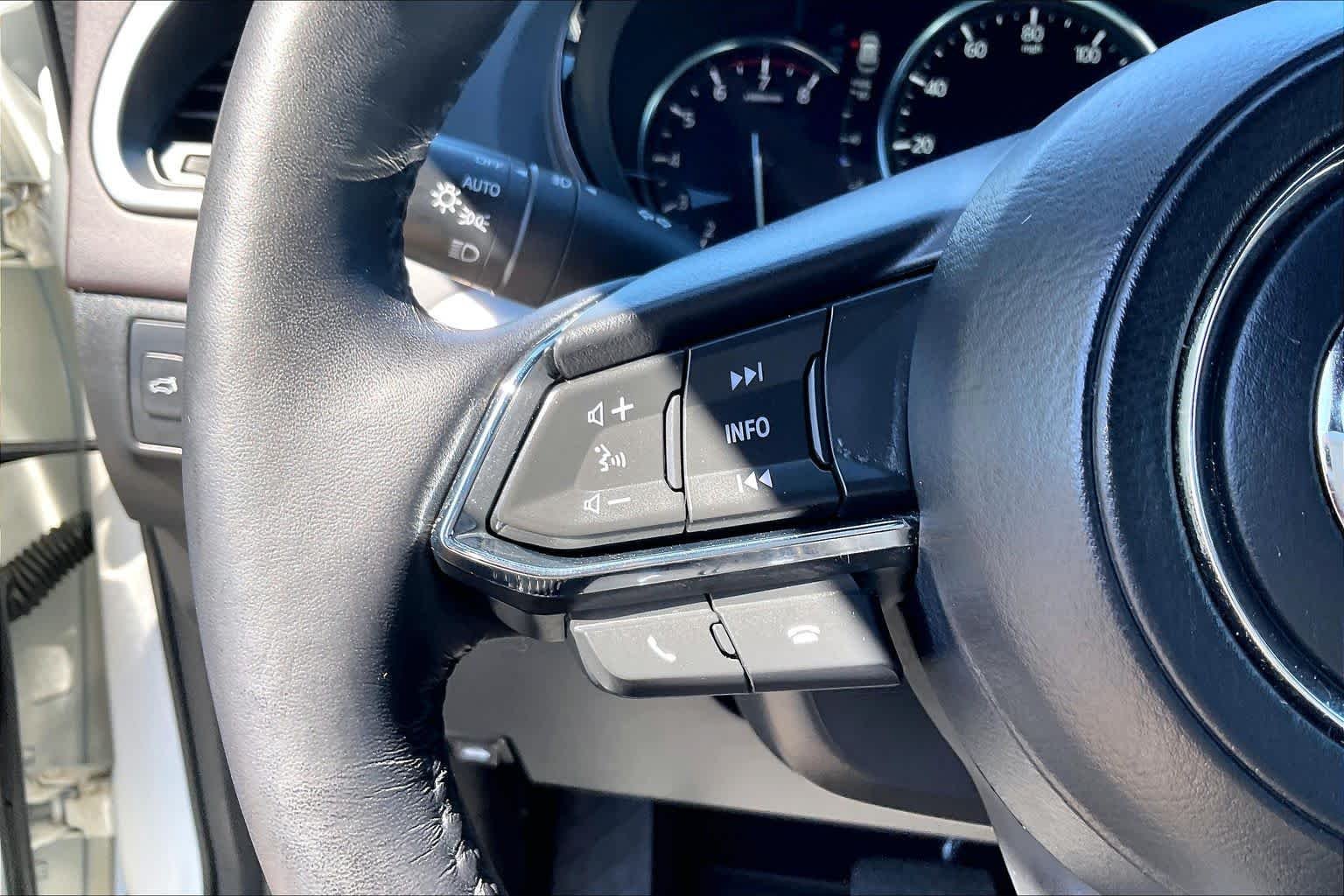 Used 2019 Snowflake White Pearl Mica Mazda Grand Touring image 25
