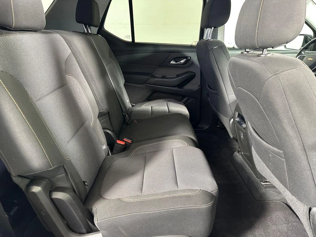 Used 2021 Summit White Chevrolet LS image 32