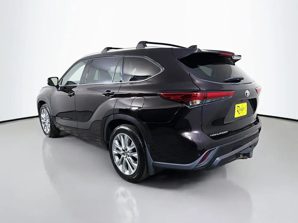 Used 2022 Midnight Black Met Toyota Limited image 8