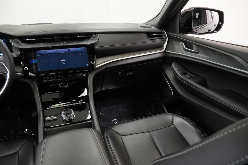 Used 2026 Black Jeep Limited image 30