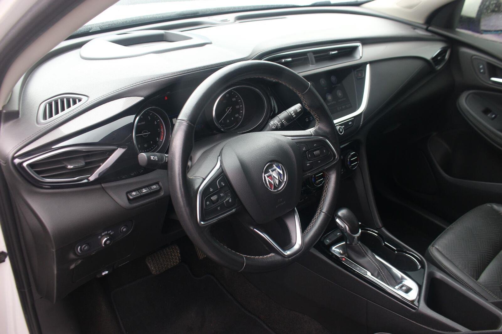 Used 2022 White Frost Tricoat Buick Essence image 16