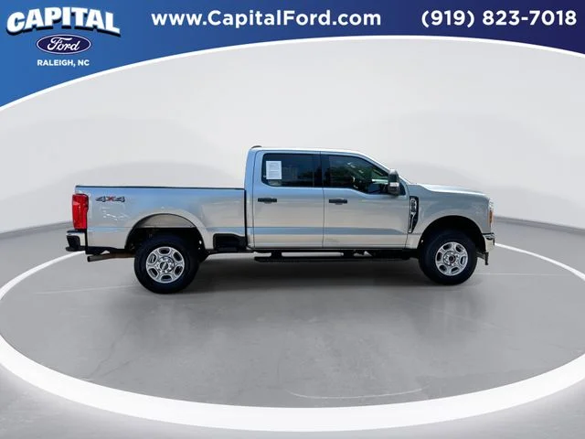 Used 2024 Silver Ford XLT image 9