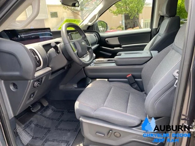 Used 2025 Gray Ford Active image 38