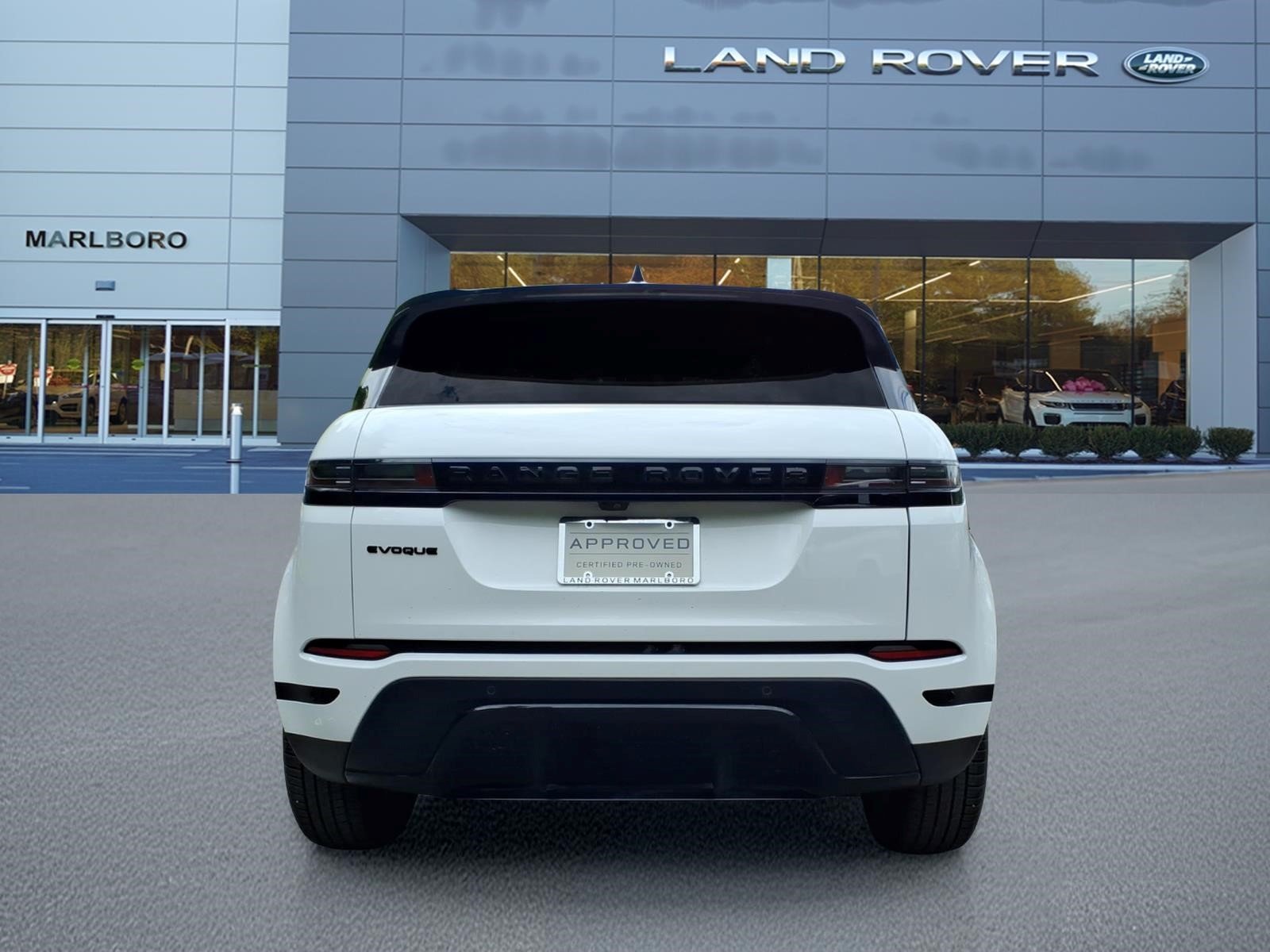 Certified Used 2026 Fuji White Land Rover S image 7