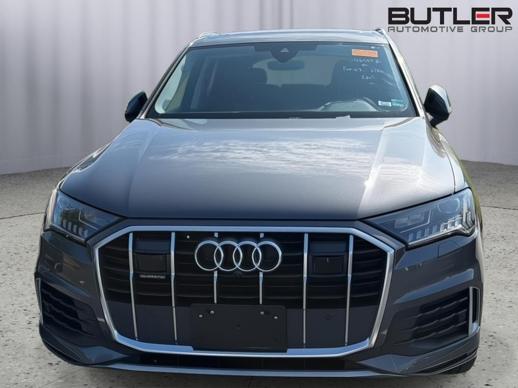 Used 2024  Audi Premium Plus image 4
