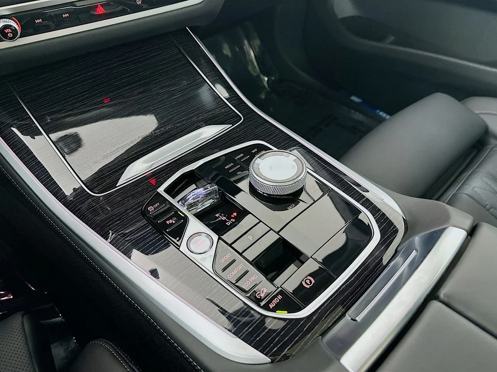 2026 BMW X5 M60i - Photo 21