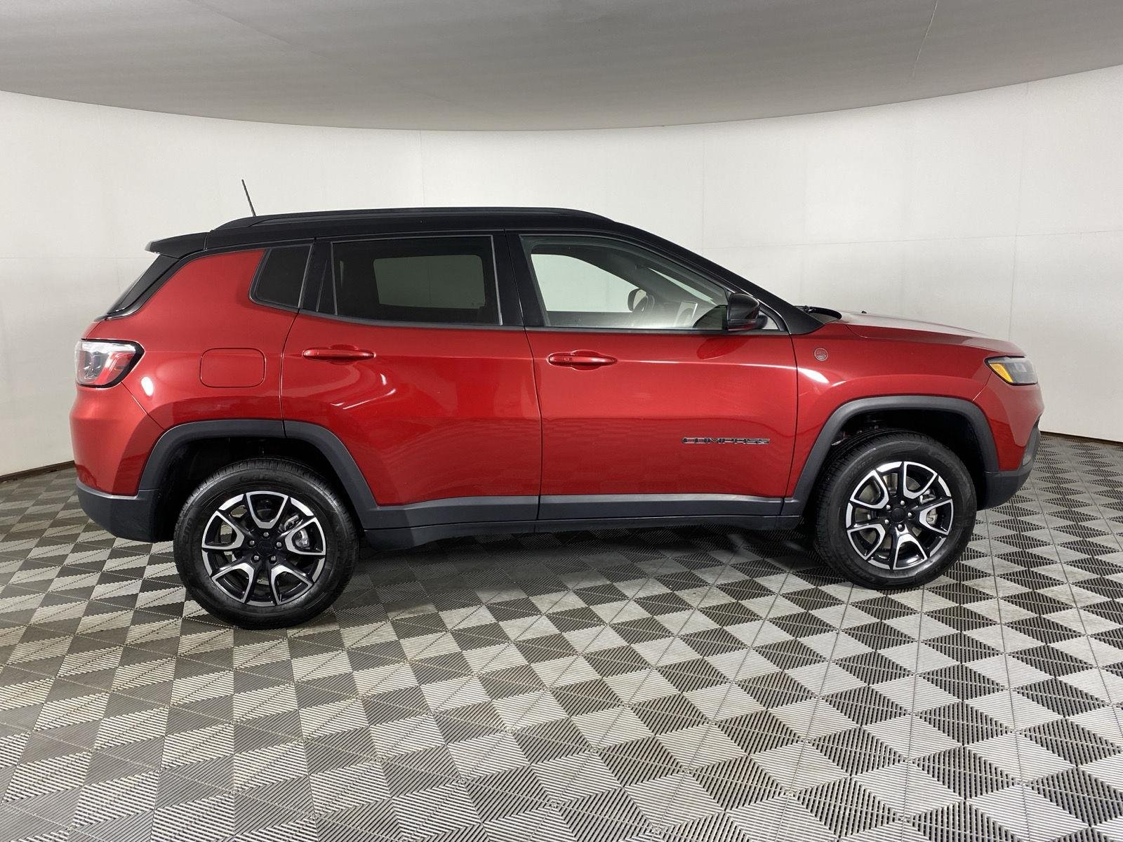 Used 2024 Red Hot Pearlcoat Jeep Trailhawk image 11