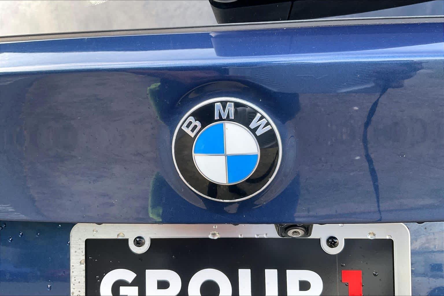 Used 2019 Phytonic Blue Metallic BMW xDrive30i image 32