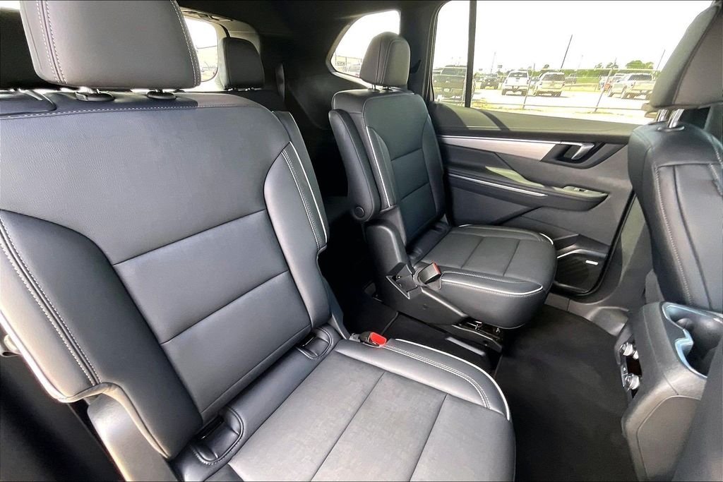 Used 2025 White Buick Preferred image 22