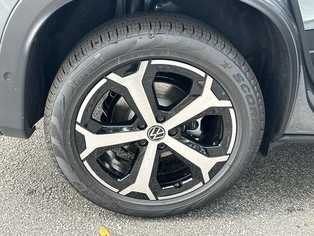 New 2026 Gray Volkswagen 2.0T SE image 17