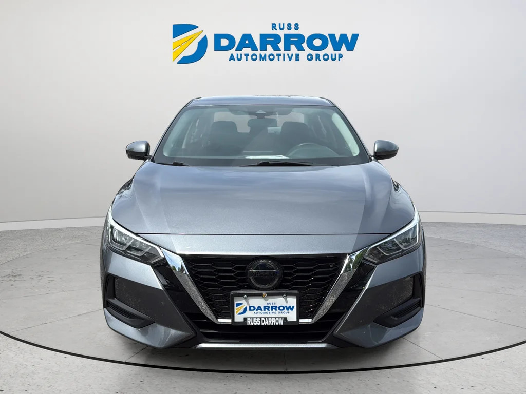 Used 2020 Gray Nissan S image 6
