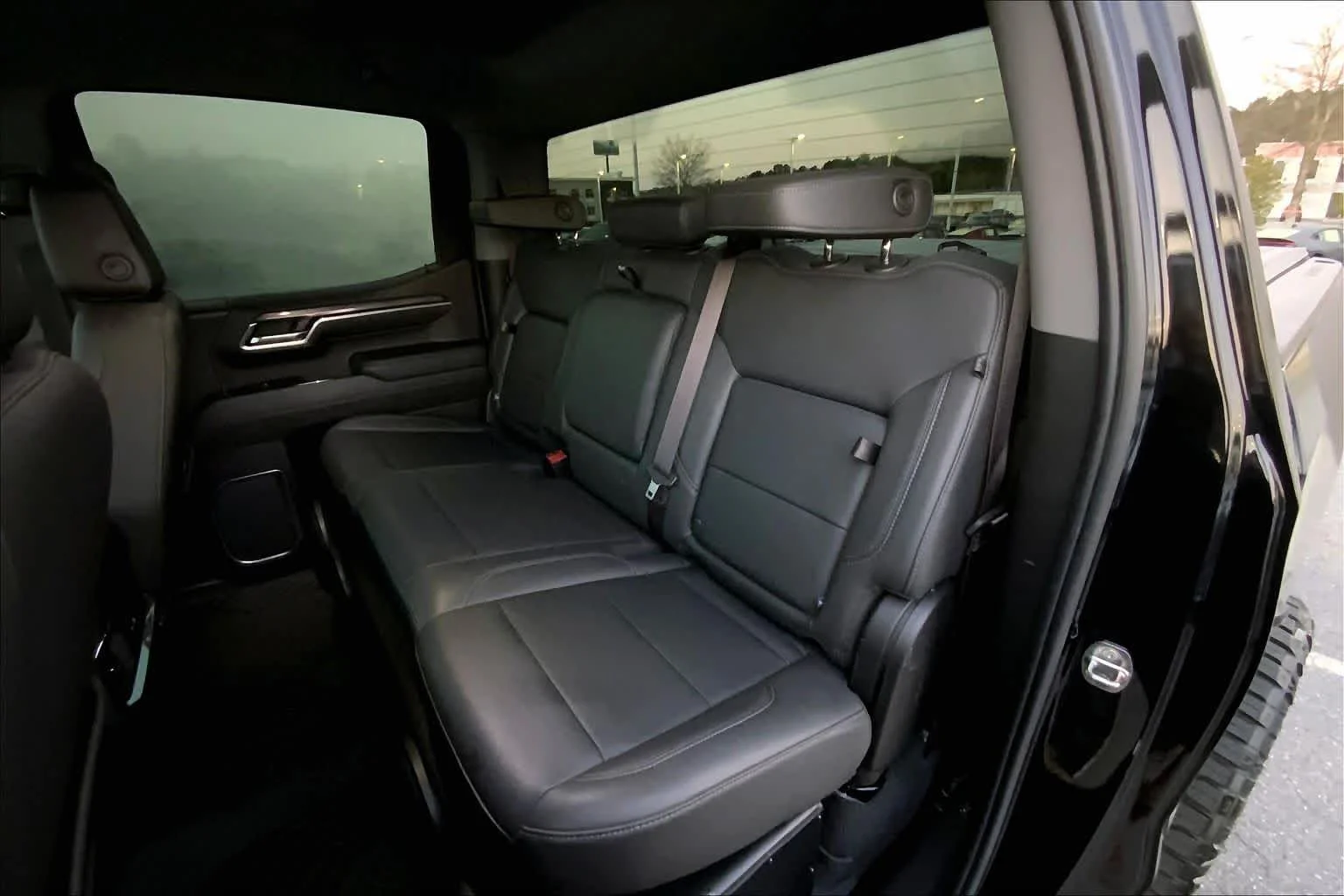 Used 2022 Black Chevrolet LTZ image 20