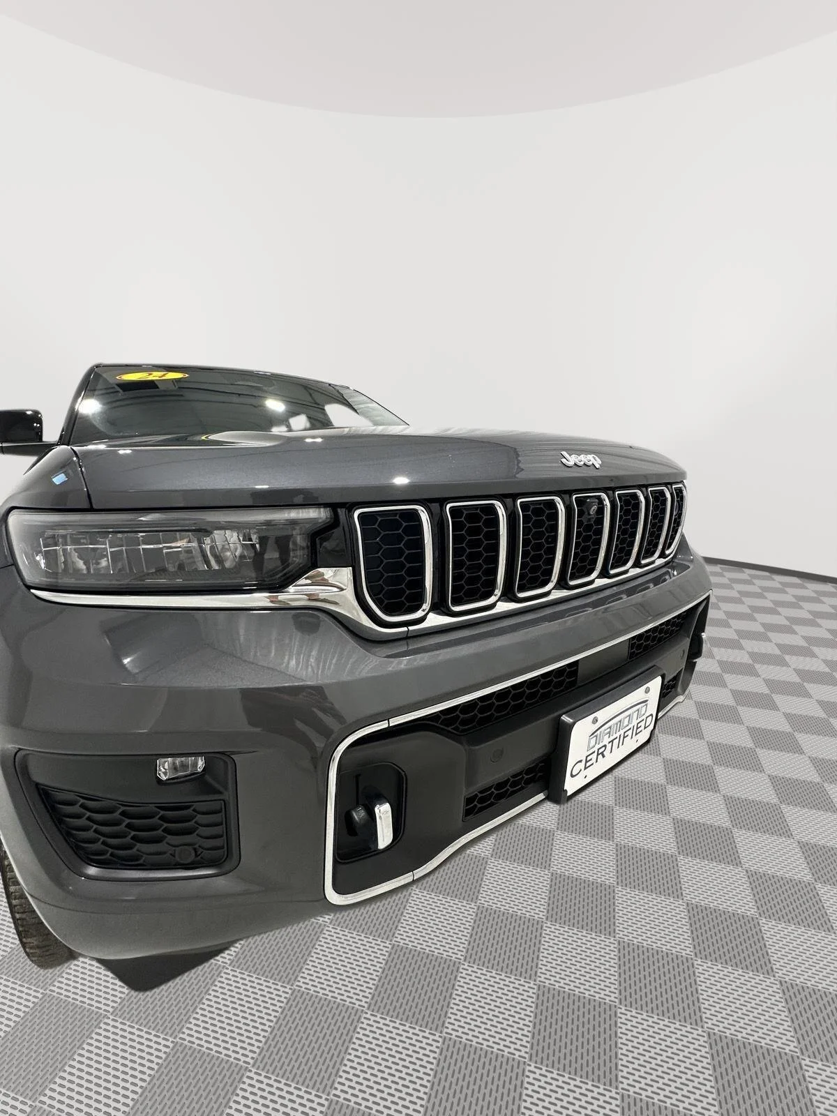Used 2024 Gray Jeep Overland image 30