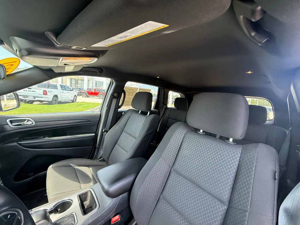 Used 2021 Red Jeep Laredo E image 21