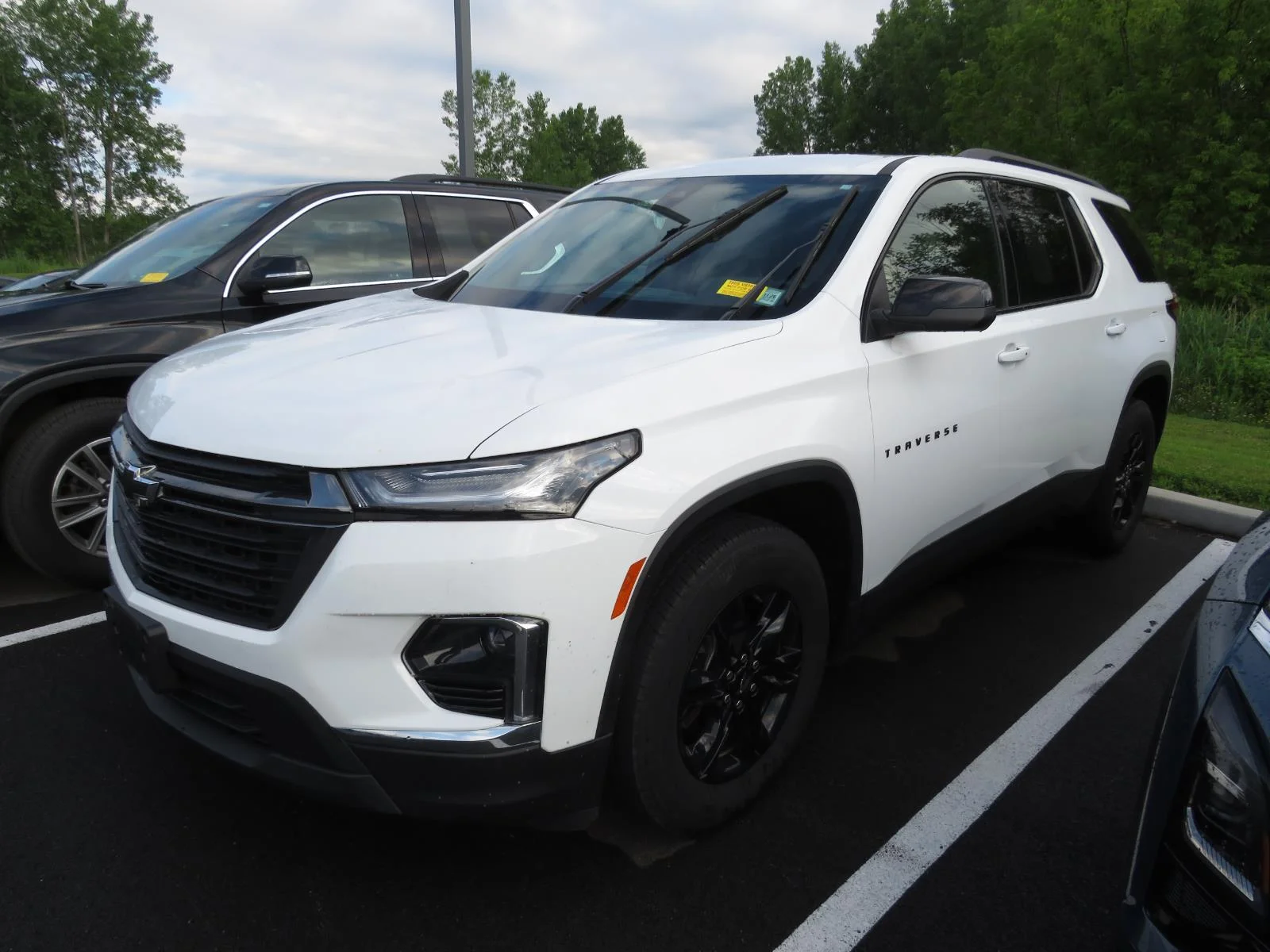 Used 2023 Summit White Chevrolet LS image 6