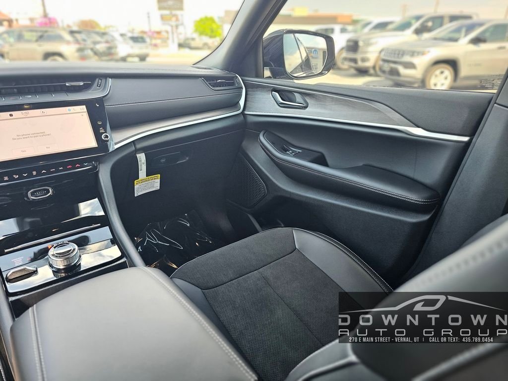New 2026 Baltic Gray Metallic Clearcoat Jeep Altitude image 16