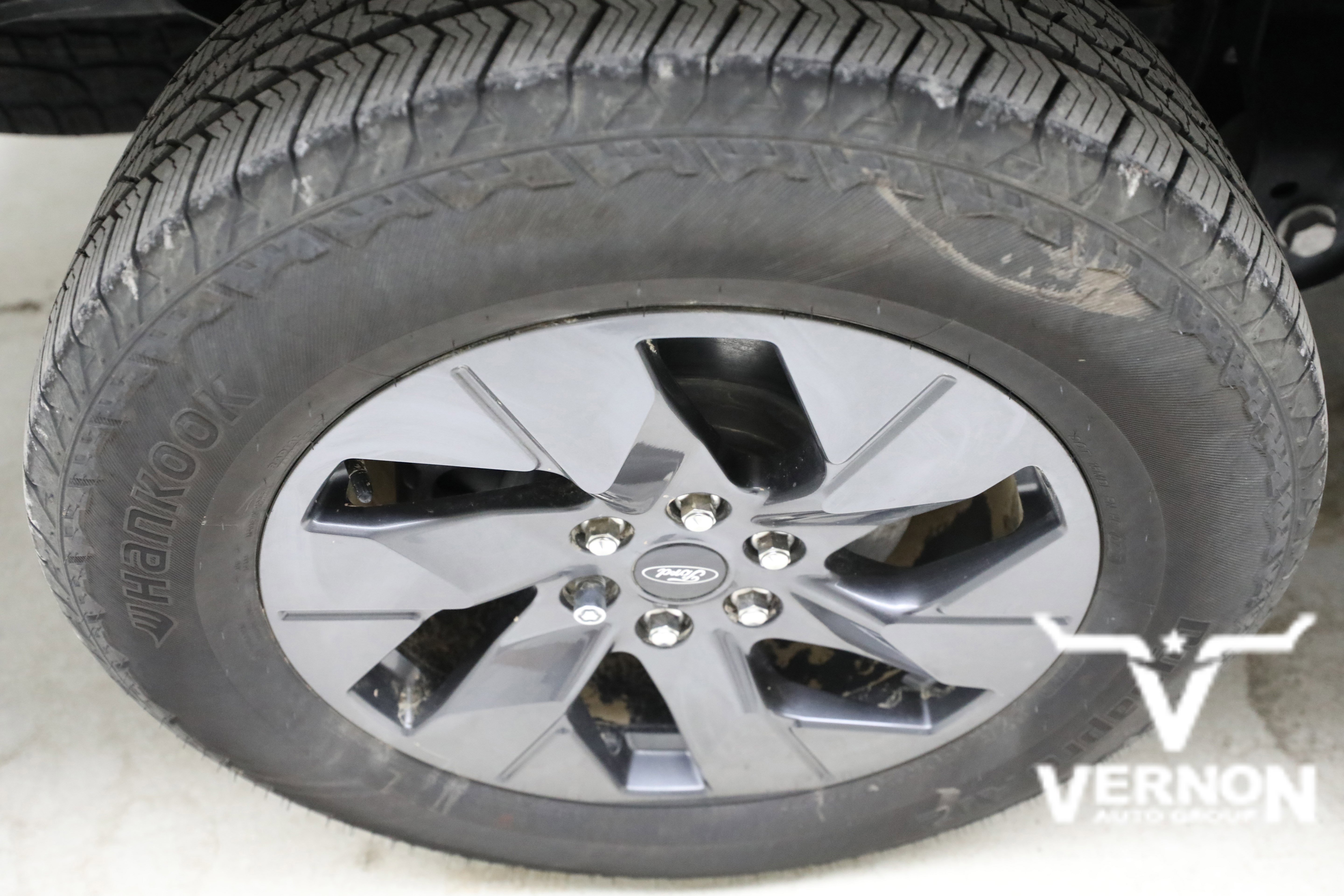 2025 Ford F-150 Lightning Flash - Photo 31