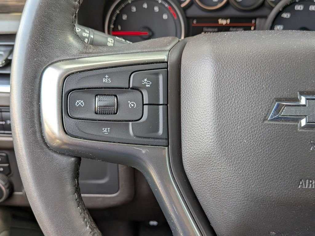 Used 2021 Red Chevrolet Z71 image 23