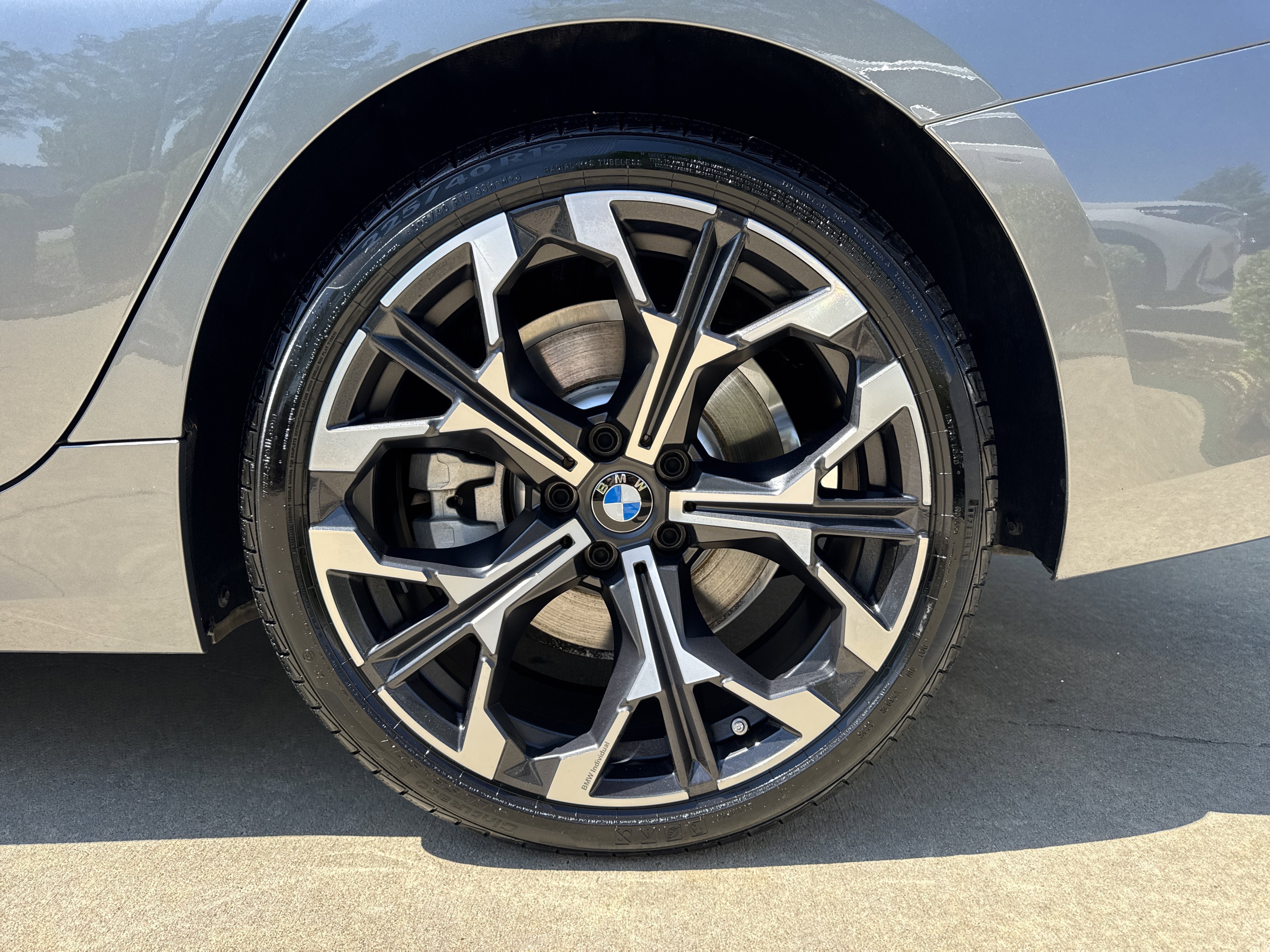 2025 BMW 3 Series 330i - Photo 27