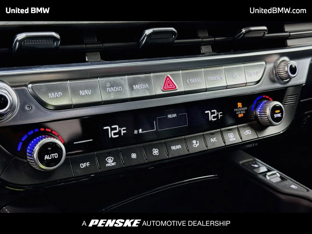 Used 2025 Panthera Metal Kia SX-Prestige X-Line image 18