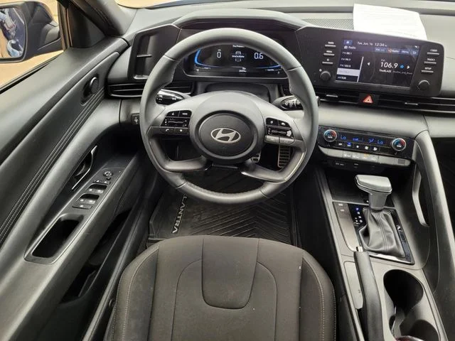 Used 2025 Blue Hyundai SEL Sport image 12