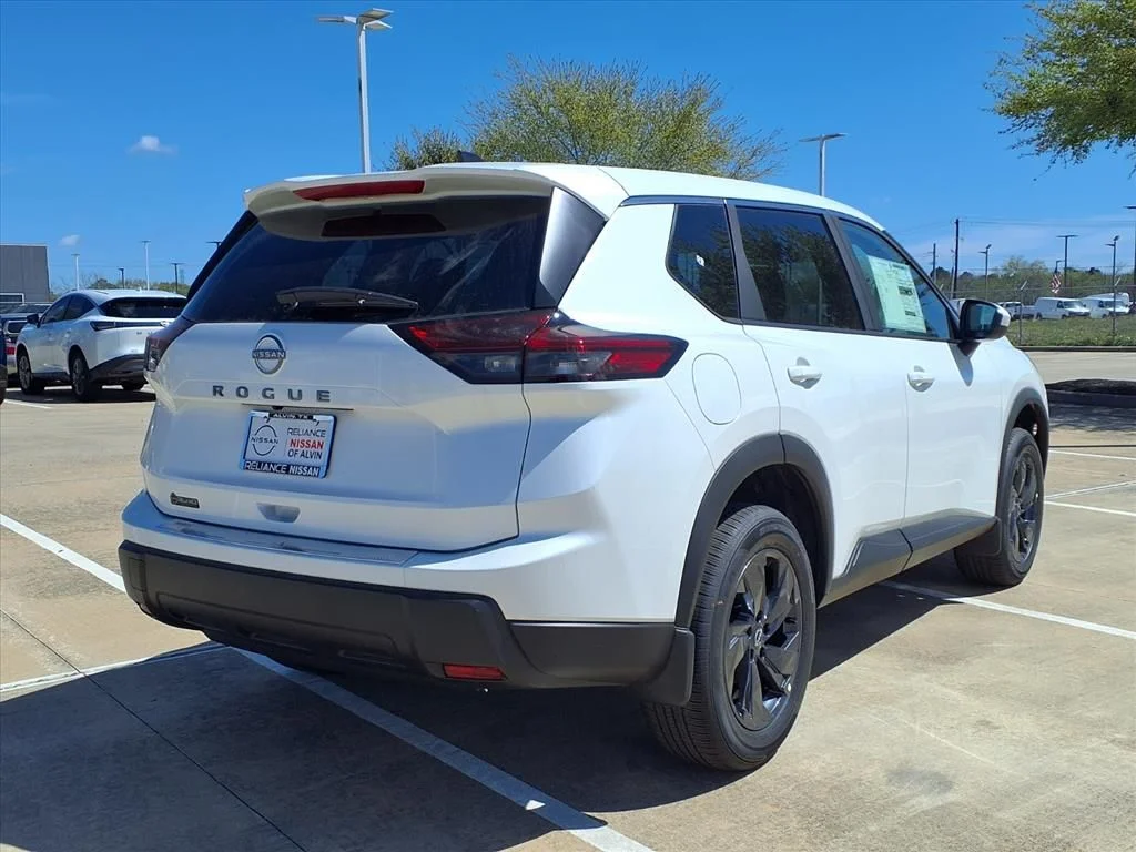 New 2026 Everest White Pearl TriCoat Nissan SV image 4