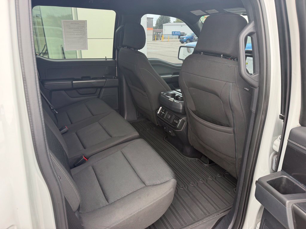 Used 2023 Avalanche Ford XLT image 14
