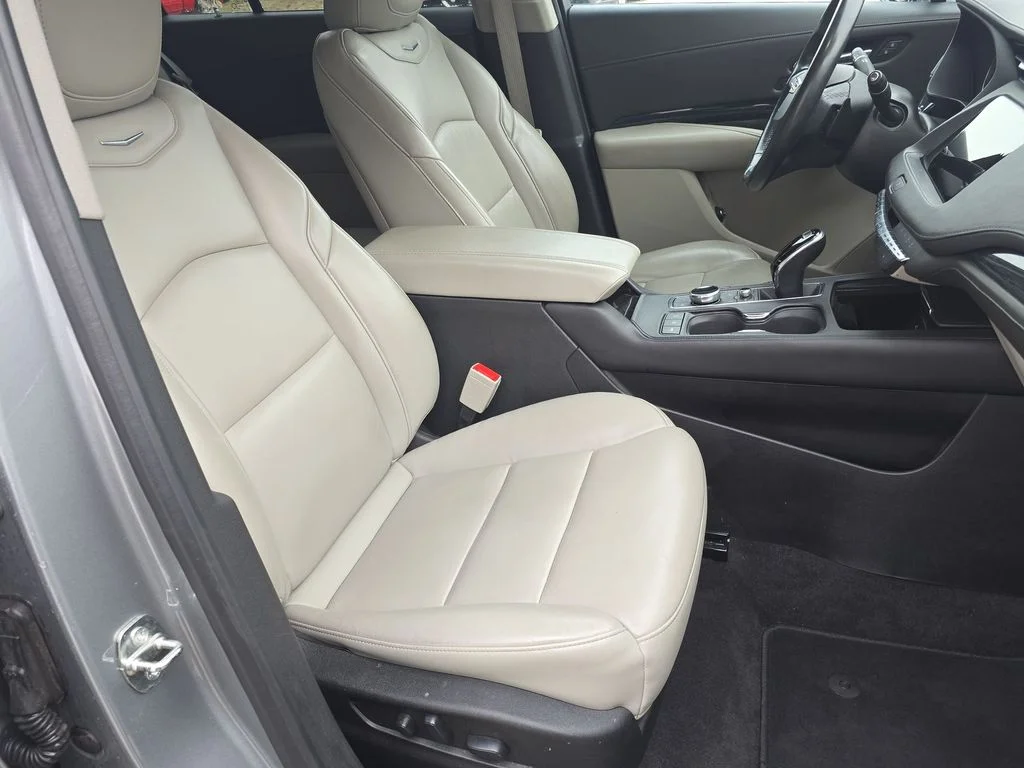 2023 Cadillac XT4 Premium Luxury - Photo 29