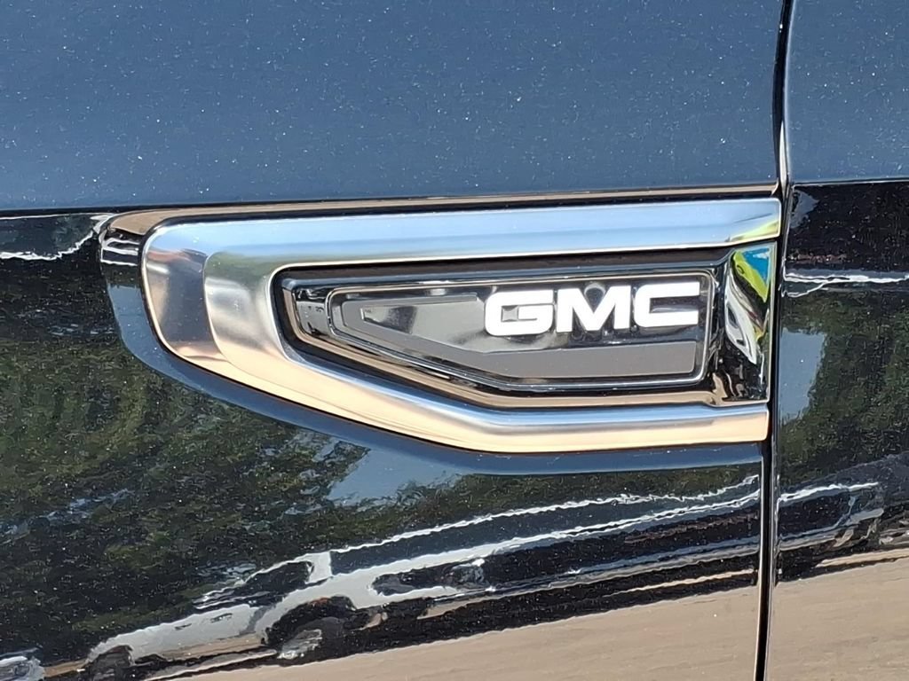 Used 2023 ONYX BLACK GMC AT4 image 10