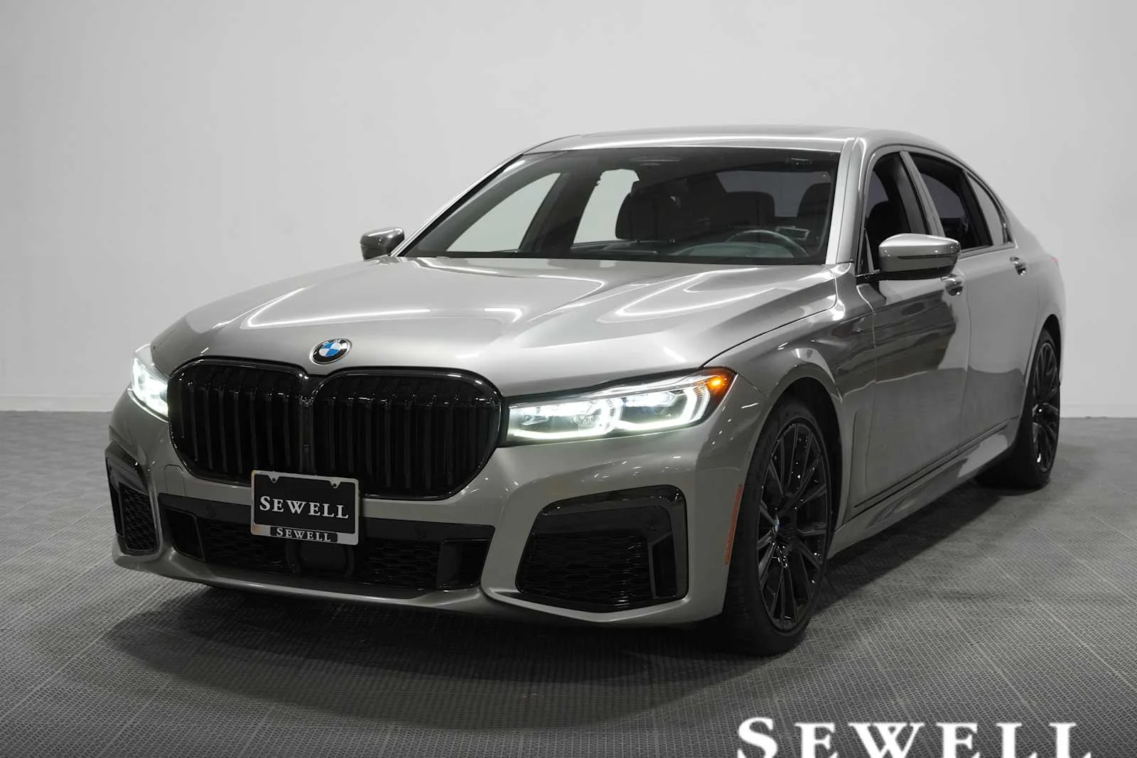 2022 BMW 7 Series 750i xDrive's photo