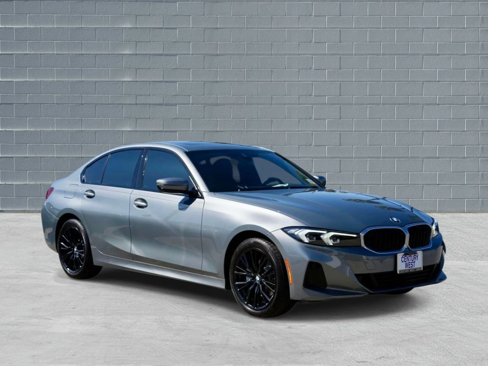 2023 BMW 3 Series 330i Sedan's photo