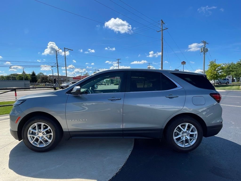 Used 2024 Sterling Gray Metallic Chevrolet LT image 4
