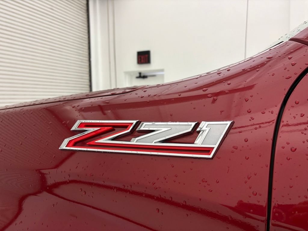 Used 2020 CAJUN RED TINTCOAT Chevrolet RST image 25