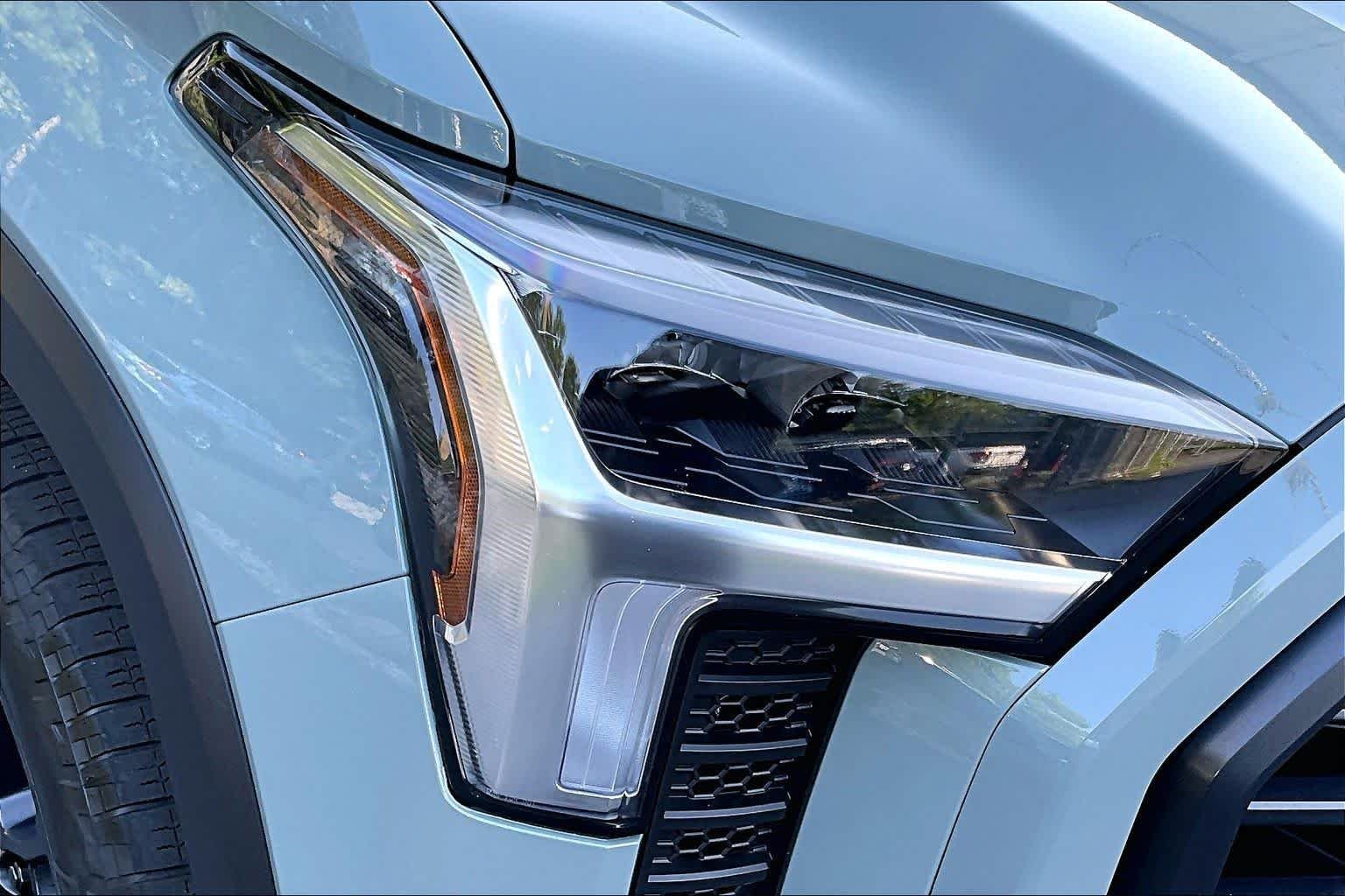 Used 2025 Lunar Rock Toyota Limited image 28