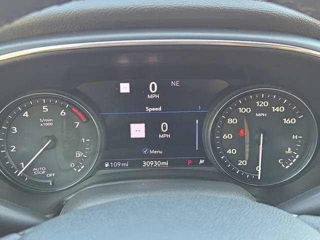 Used 2020 RED OBSESSION TINTCOAT Cadillac Sport image 28