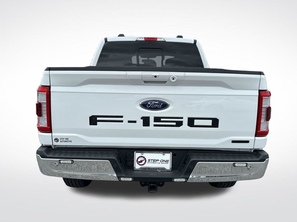 Used 2022 White Ford Lariat image 6