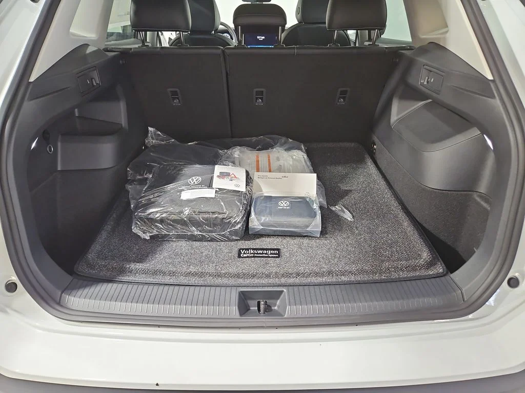 New 2026 White Volkswagen 2.0T SE image 22