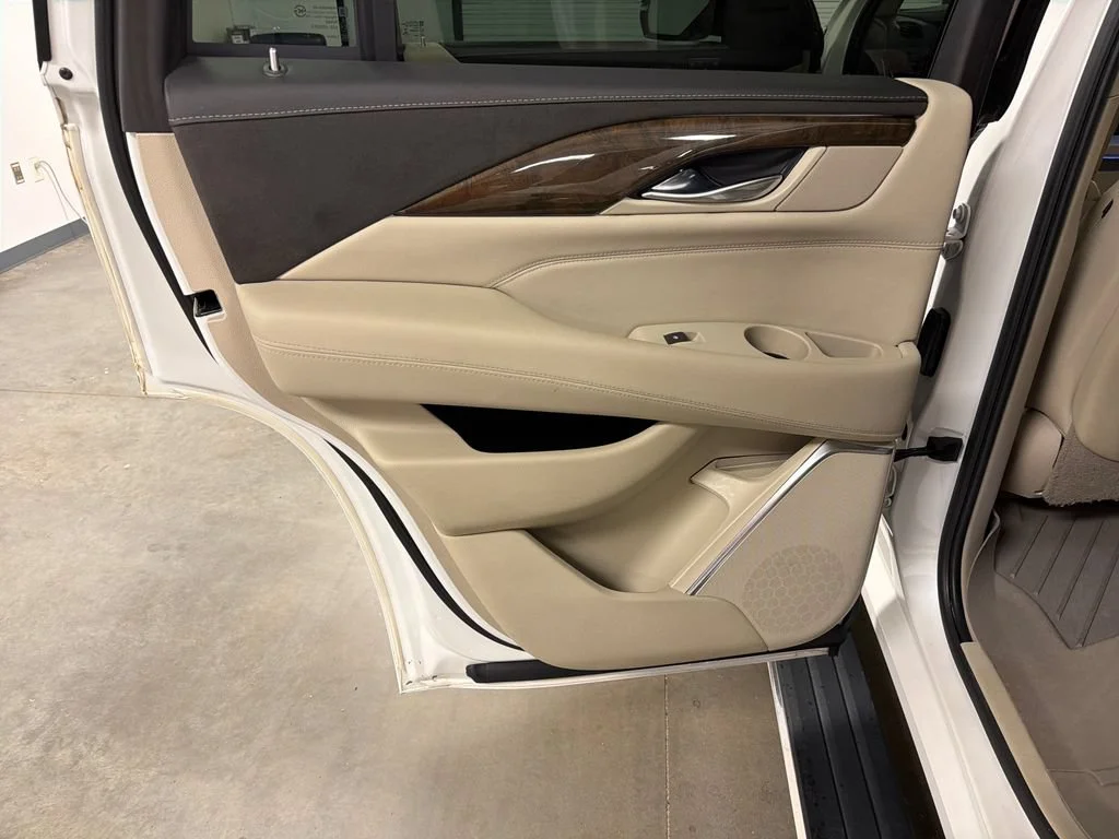 2019 Cadillac Escalade Premium Luxury - Photo 30
