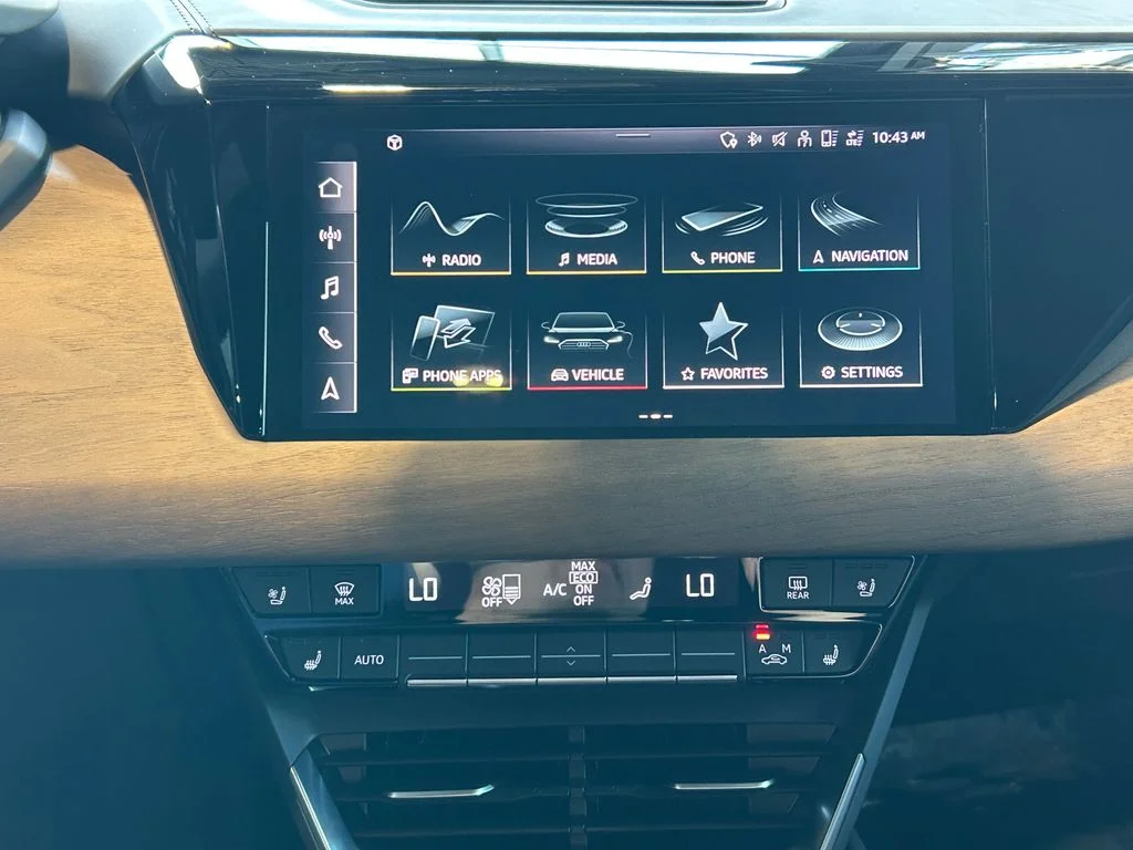 2023 Audi e-tron GT Premium Plus - Photo 24