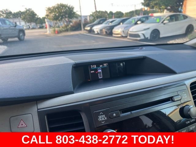 Used 2014 Red Toyota LE image 19