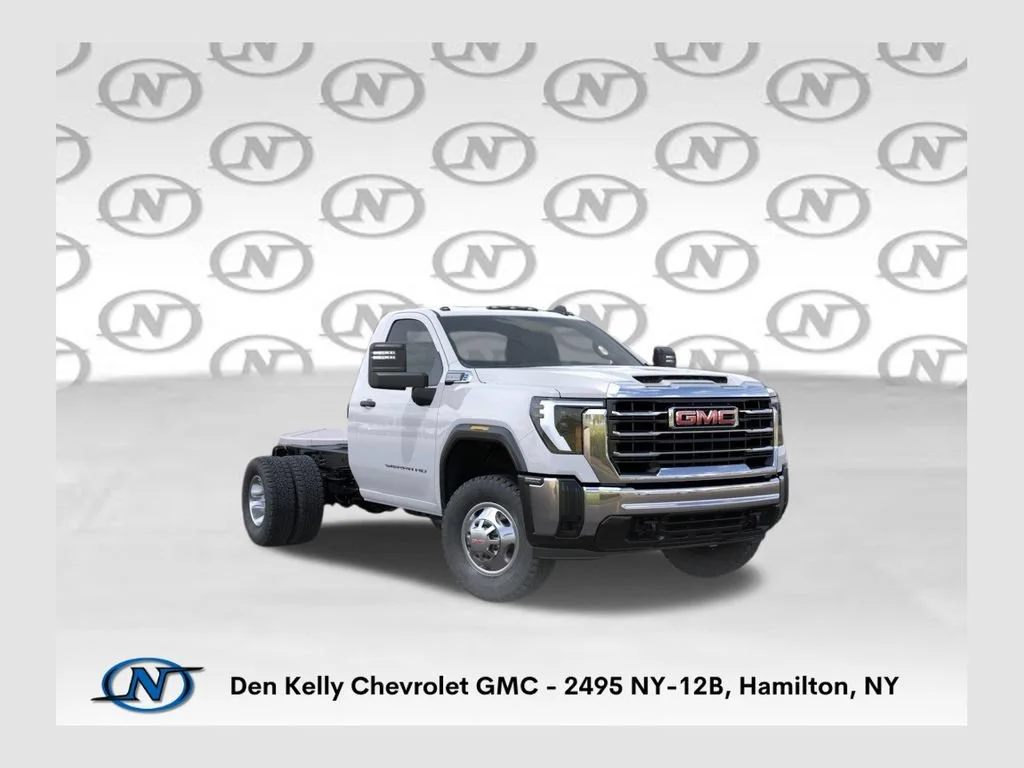 2026 GMC Sierra 4WD Regular Cab Chassis LWB Pro's photo